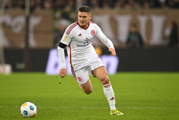 其中包括刚 其中包括刚