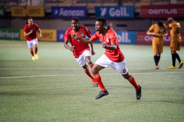 迫对手并创 迫对手并创