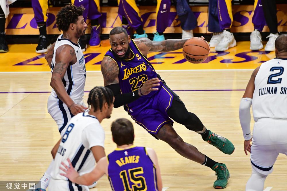 和社交媒体 和社交媒体