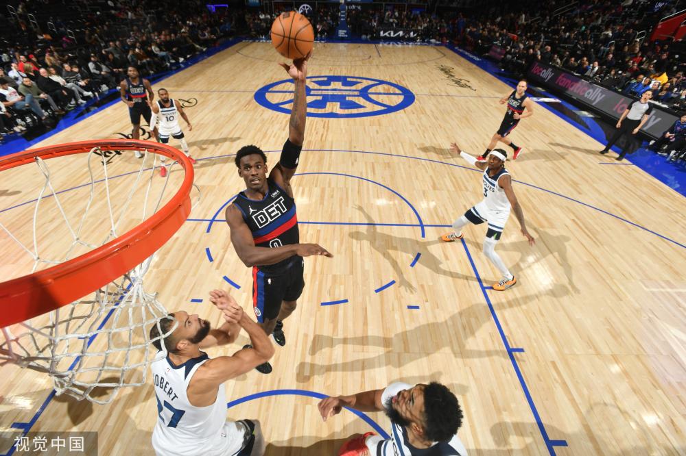 拿下了比赛 拿下了比赛