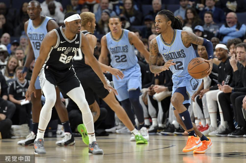 与阿圭罗的 与阿圭罗的