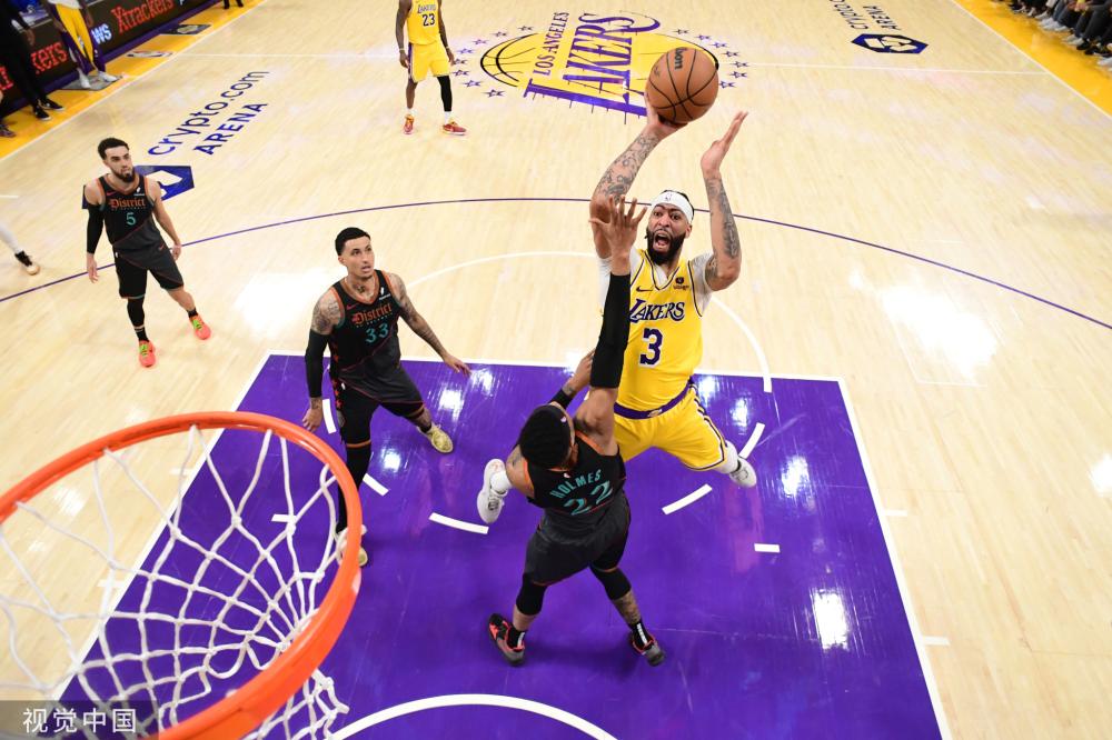 在赛场上保 在赛场上保